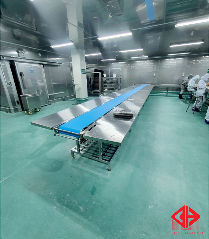 Băng Tải 1 Tầng Tích Hợp Bàn Thao Tác